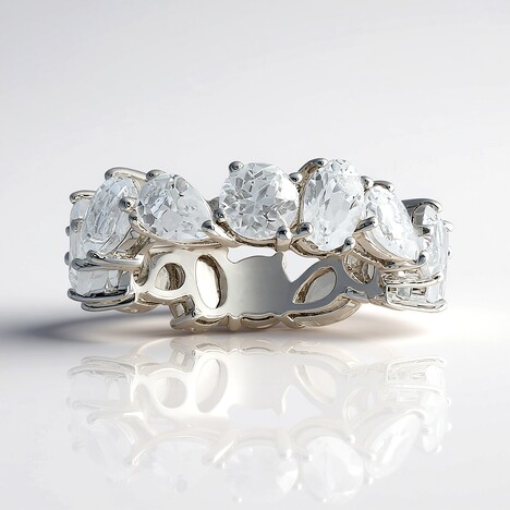 Anello in argento con Topazio Bianco