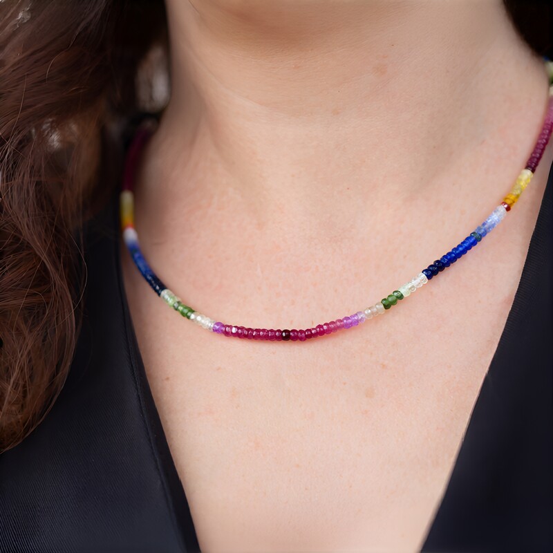 Zilveren halsketting met saffieren (Riya)