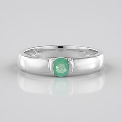 Bague en argent et Emeraude de Colombie