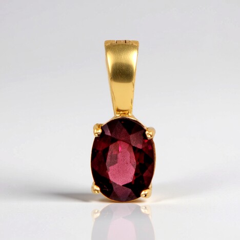 Ciondolo in oro con Spinello Rosso (CUSTODANA)