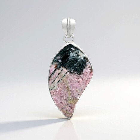Ciondolo in argento con Rodonite Sulavesi (Bali Barong)
