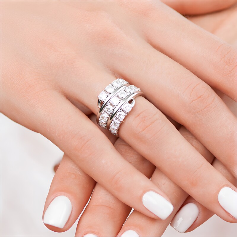 Anillo en plata con Zircón (de Melo)