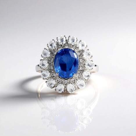 Anello in argento con Cianite