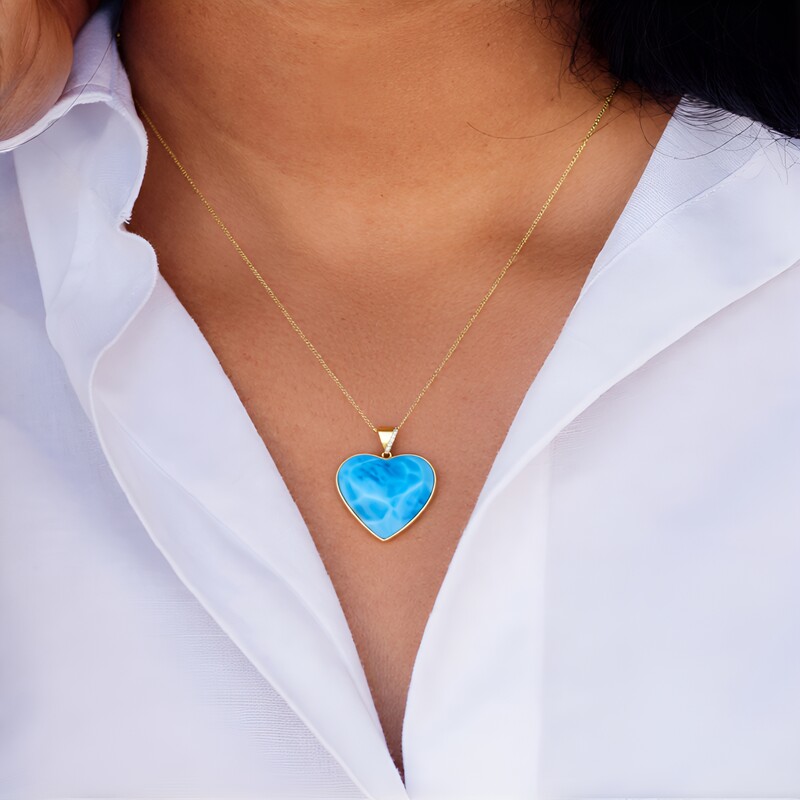 Larimar-Goldanhänger