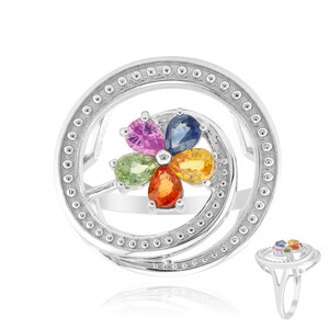 Zilveren ring met een groene saffier