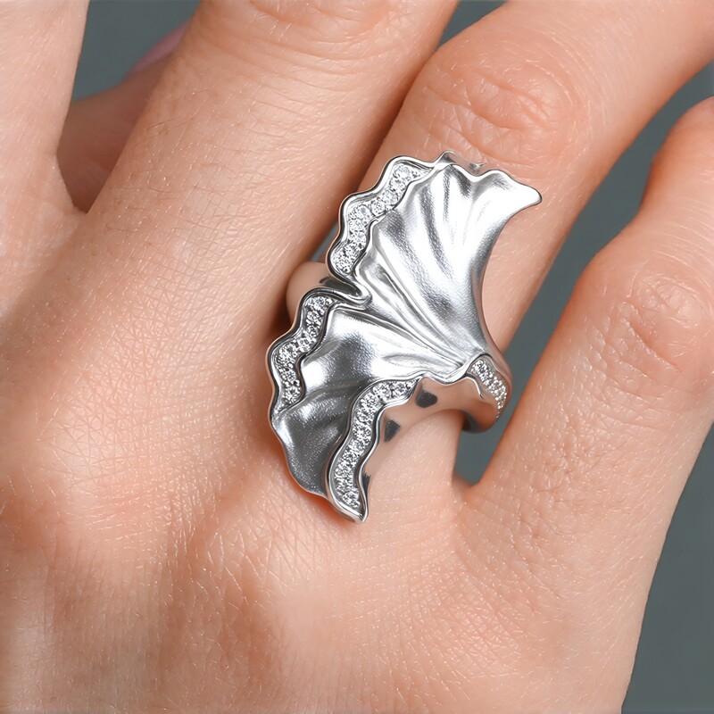 Anillo en plata con Zircón