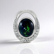 Mezezo Opal Silver Pendant (de Melo Essence)