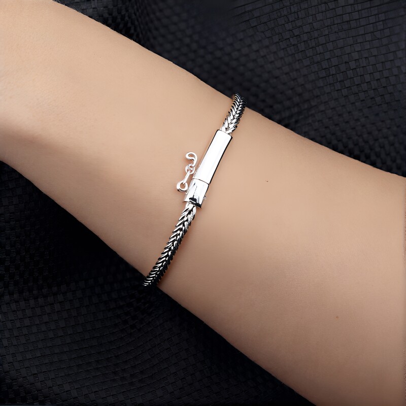 Brazalete en plata (Nan Collection)