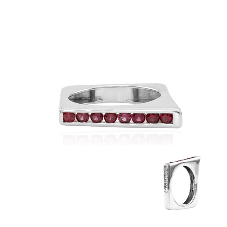 Anello in argento con Spinello Rosso