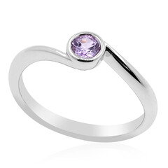 Zilveren ring met een Ceylon paarse saffier