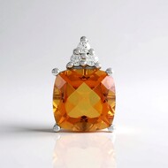 Ciondolo in argento con Quarzo Arancione