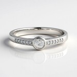 Anello in argento con Zircone