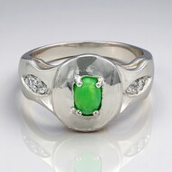 Anello in argento con Crisoprasio Imperiale