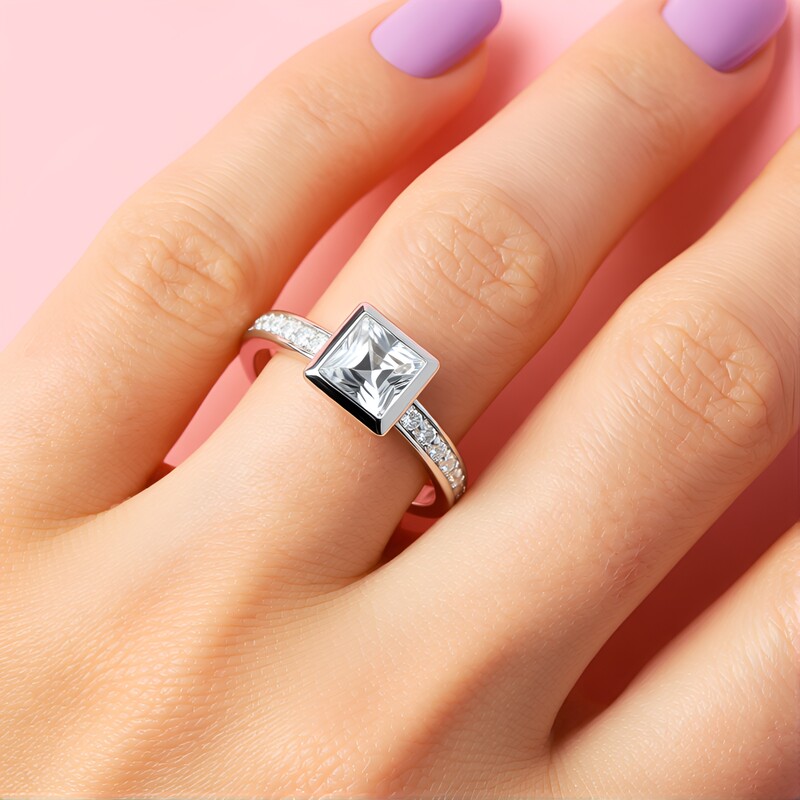 Anillo en plata con Topacio azul cielo