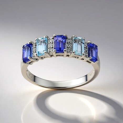 Anello in oro con Tanzanite AAA