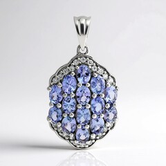 Ciondolo in argento con Tanzanite