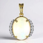 Ciondolo in oro con Opale di Welo (Adela Gold)