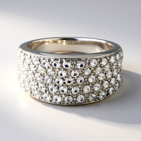 Anello in argento con Zaffiro Bianco
