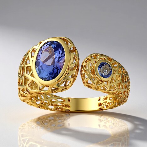 Anello in oro con Tanzanite (Ornaments by de Melo)