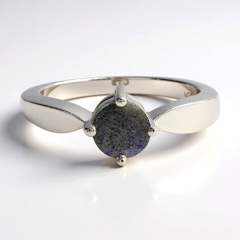 Anello in argento con Spectrolite