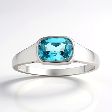 Anello in argento con Zircone Ratanakiri