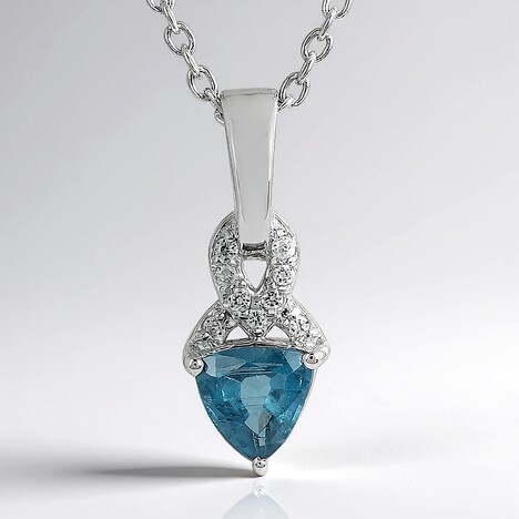 Collana in argento con Cianite Blu Foglia di Tè