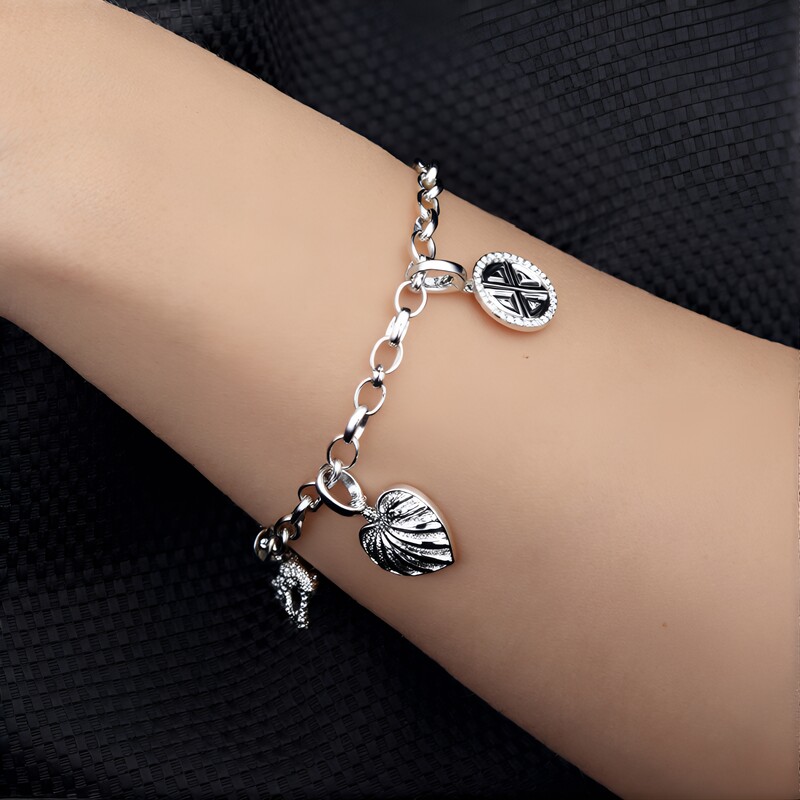 Brazalete en plata con Zircón (Adela Silber)