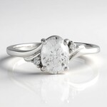 Anello in argento con Zircone
