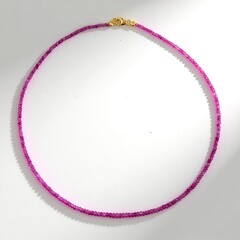 Collana in oro con Rubino