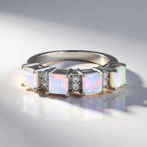 Anello in argento con Opale di Welo