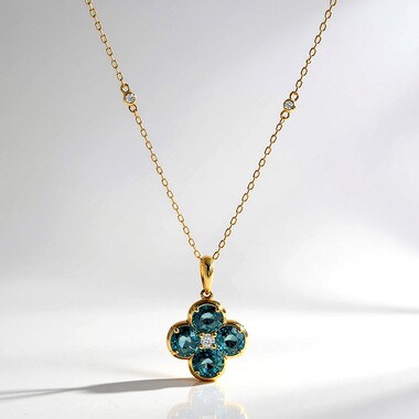 Collana in oro con Zaffiro Petrolio (CIRARI)