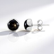 Boucles d'oreilles en argent et Saphir étoilé noir (de Melo Essence)