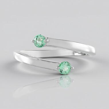 Anello in argento con Smeraldo Russo
