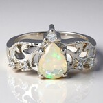 Anello in argento con Opale di Welo