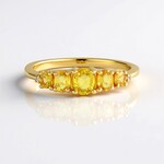 Bague en argent et Saphir jaune de Ceylan