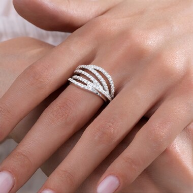 Anillo en plata con Zircón