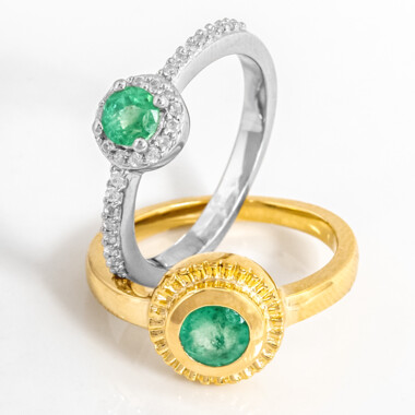 Anello in argento con Smeraldo Russo