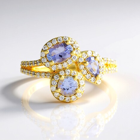 Anello in argento con Tanzanite