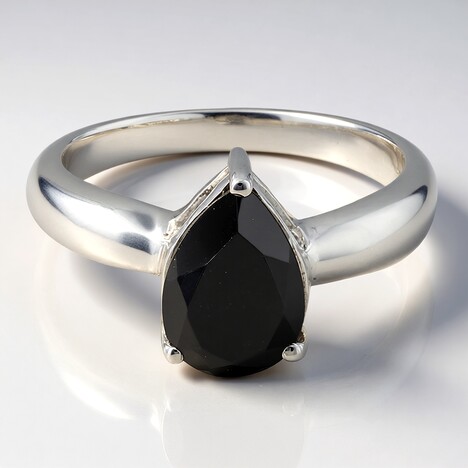 Anello in argento con Granato Mozambico