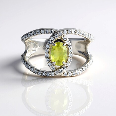 Anello in argento con Sfene