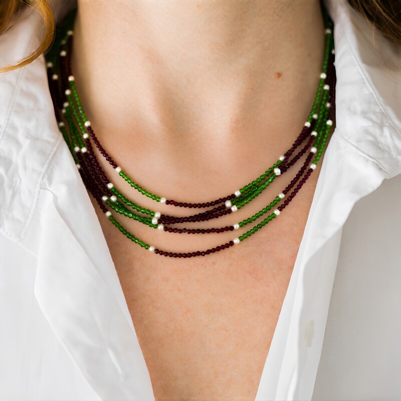 Zilveren halsketting met Russische diopsiedstenen (Riya)