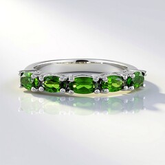 Anello in argento con Diopside Russo