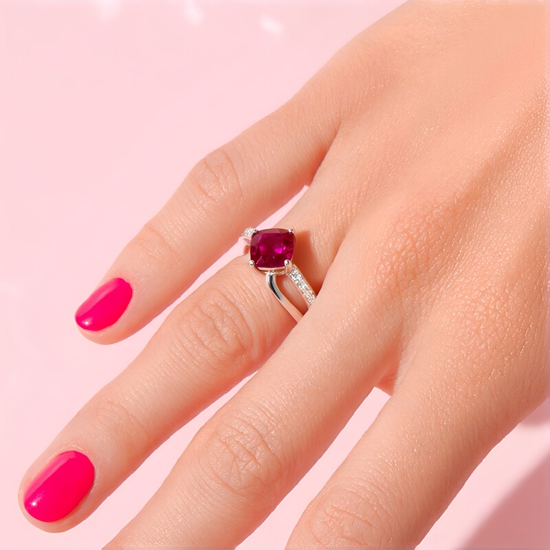 Bague en argent et Rubis de Madagascar