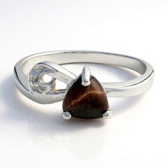 Anello in argento con Occhio di Tigre Rosso