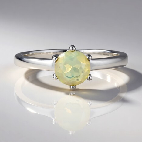 Anello in argento con Opale di Welo