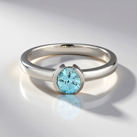 Anello in argento con Zircone Ratanakiri