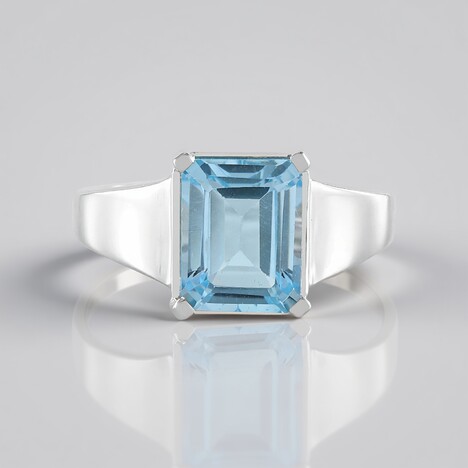 Anello in argento con Topazio Blu Cielo