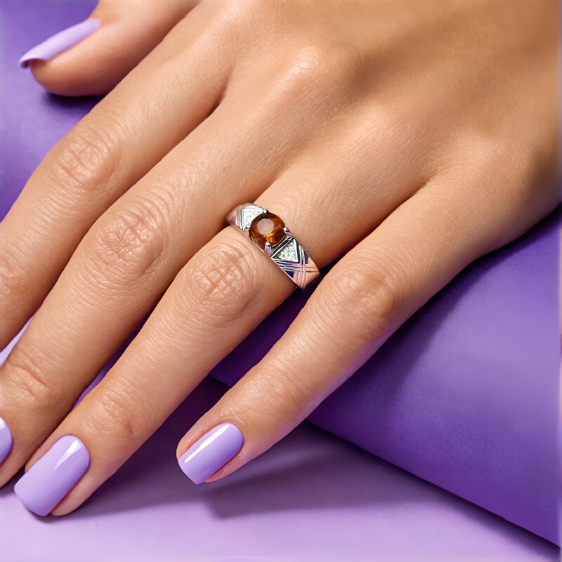 Anello in argento con Occhio di Tigre Rosso