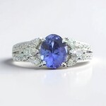 Anello in oro con Tanzanite AAA (CIRARI)