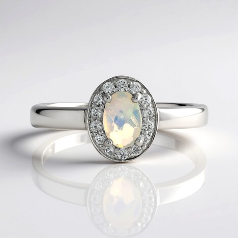 Anello in argento con Opale di Welo